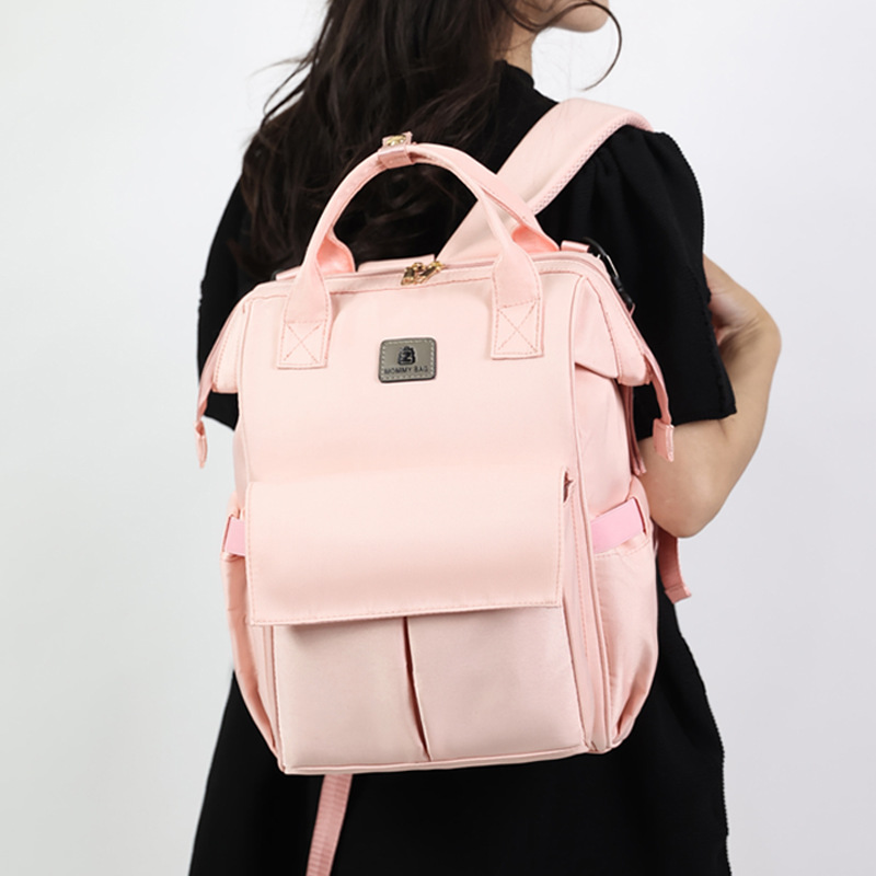 Mamigo Insulated Large Capacity Lightweight Multifunctional Diaper Bag with Round Pouch